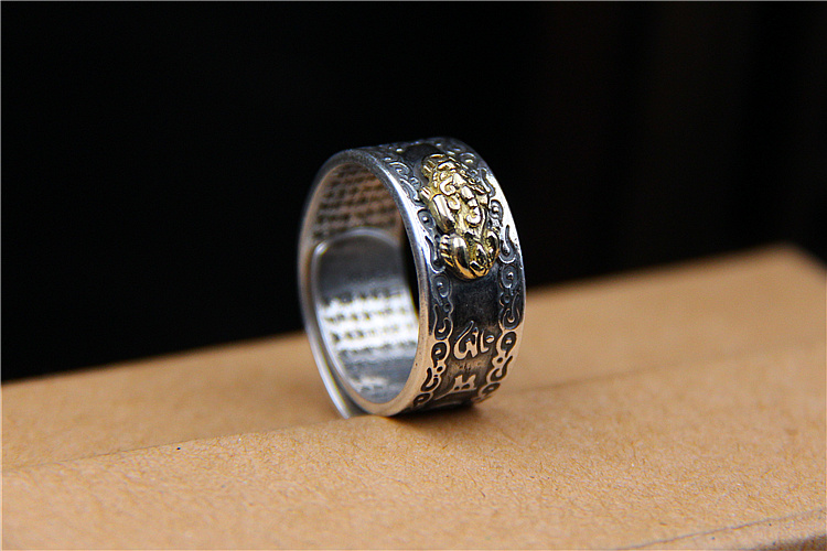 Pure silver wealth summoning Pixiu ring, engraved with Buddhist Heart Sutra, powerful wealth summoning magic weapon(图3)